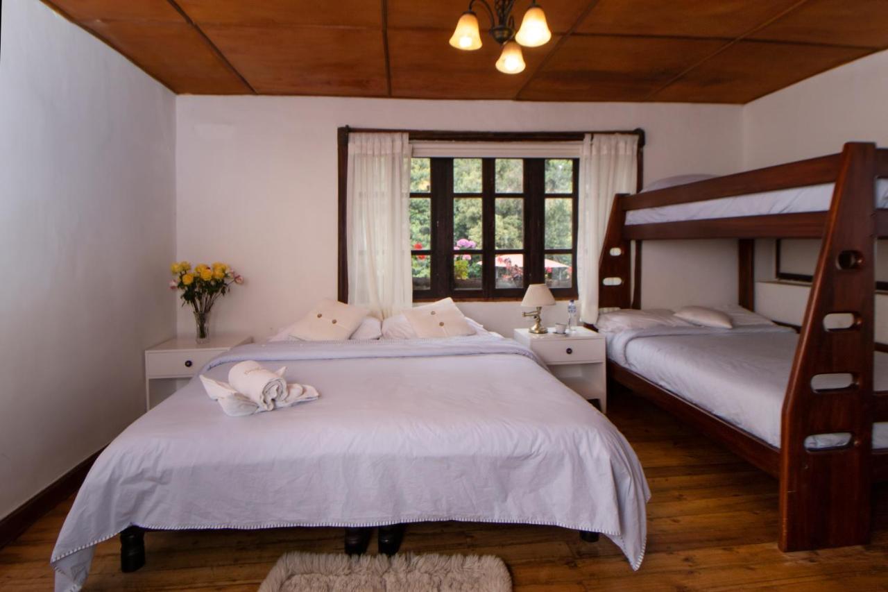 Hosteria Papagayo Cotopaxi Machachi Eksteriør billede